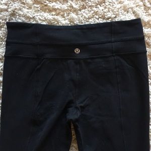 Lulu lemon black leggings size 4